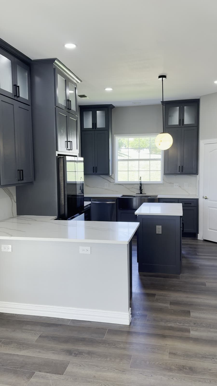 Kitchen & Dining Tour